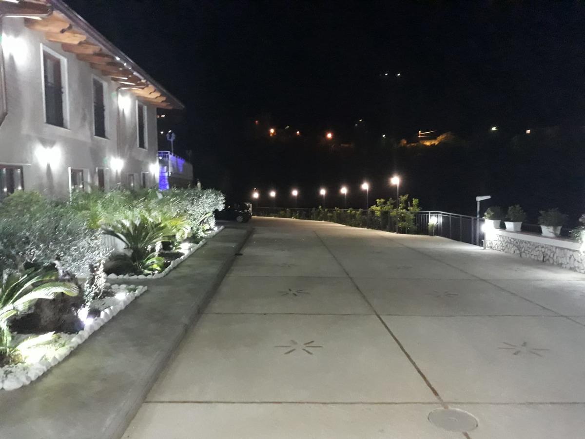 Villa Catie カステッランマーレ・ディ・スタービア エクステリア 写真